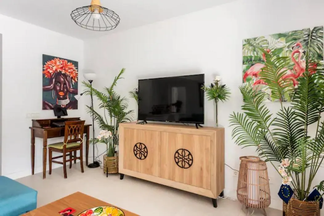 Tranquil Sea Breeze Apartment Estepona