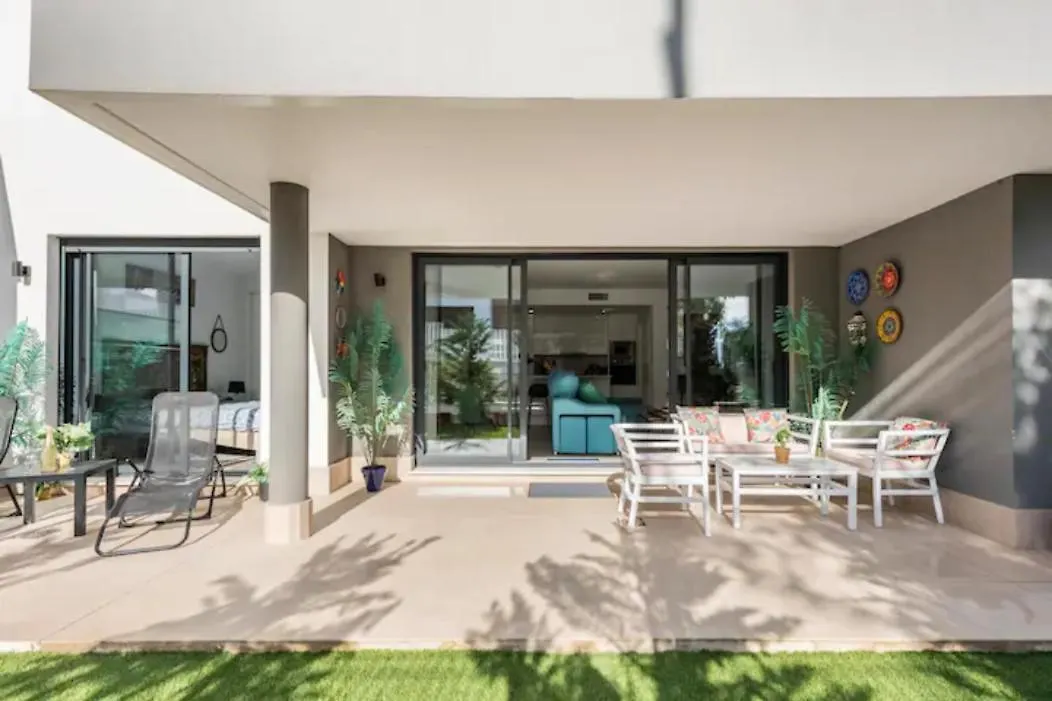 Tranquil Sea Breeze Apartment Estepona 0*,