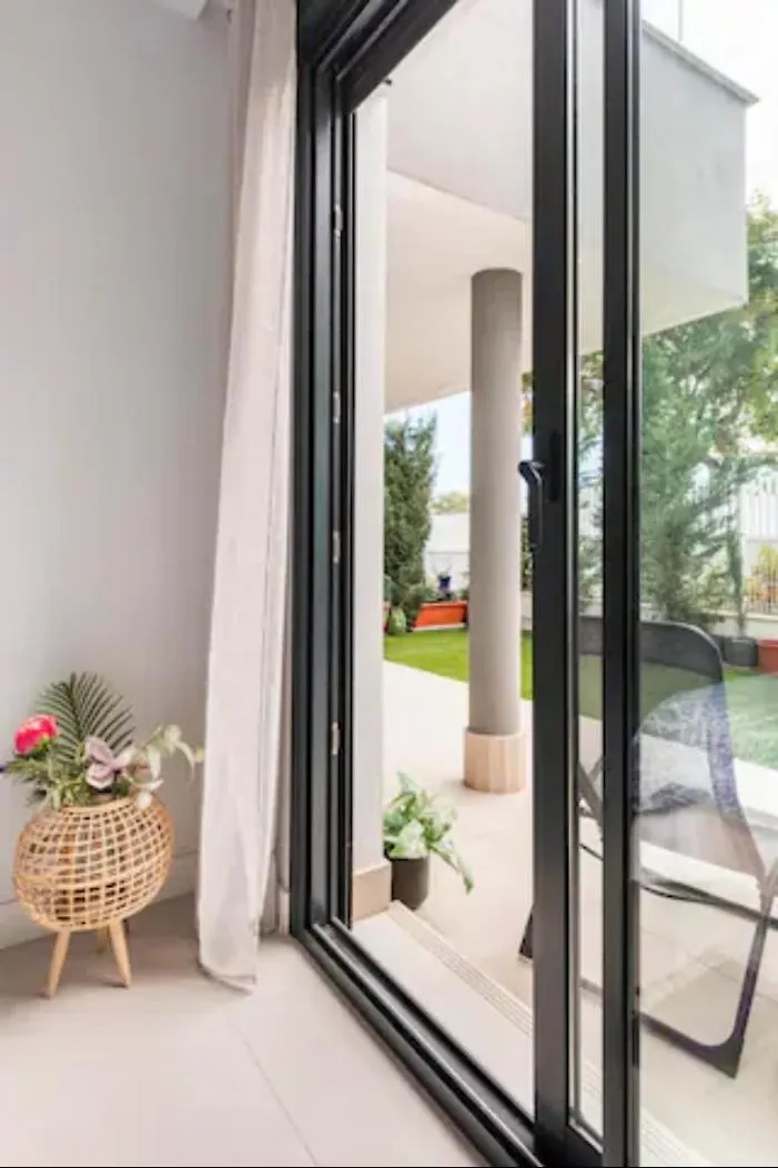 Tranquil Sea Breeze Apartment Estepona Spain