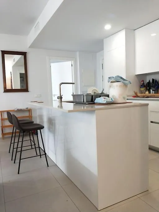 Tranquil Sea Breeze Apartment Estepona 0*,